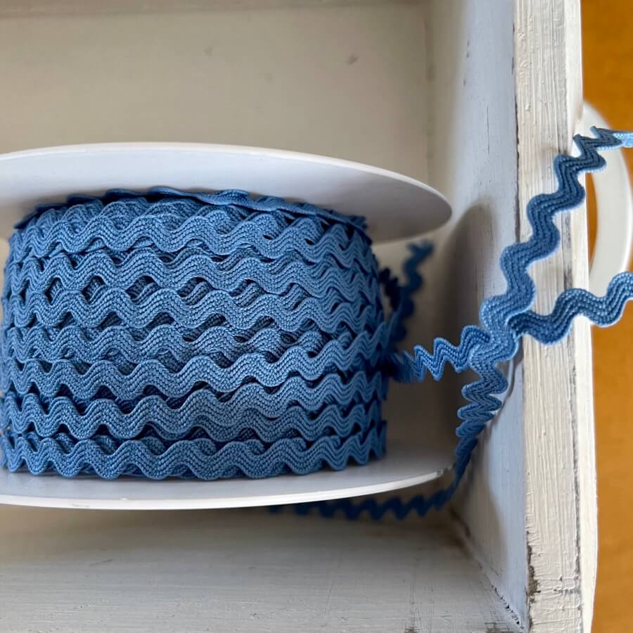 woven ribbon | rickrack green | rickrack blue